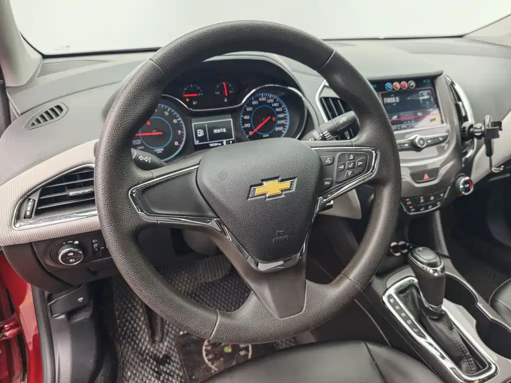 Chevrolet Cruze — миниатюра 21