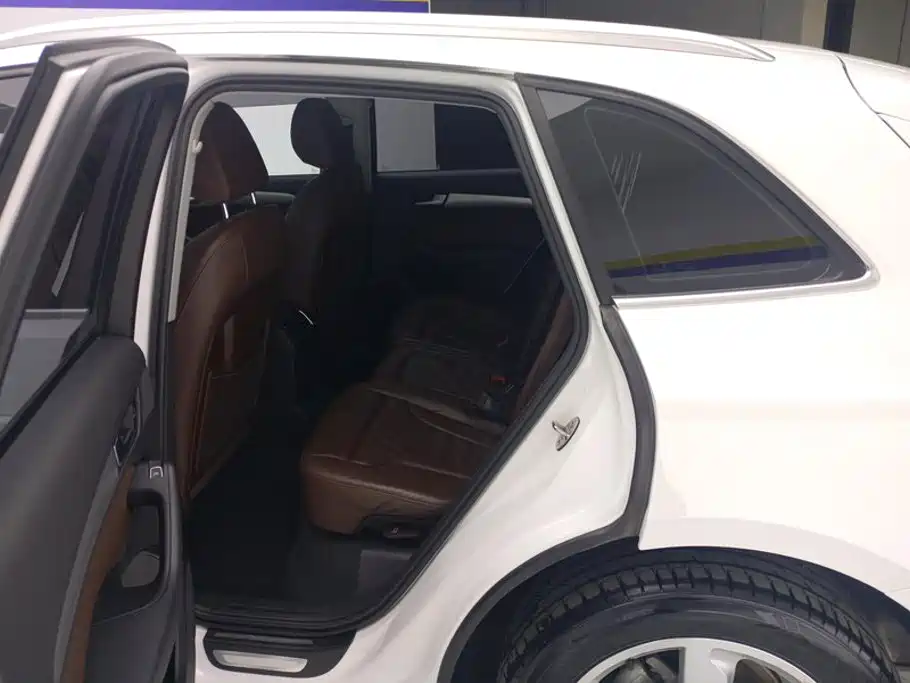 Audi Q5 — миниатюра 11