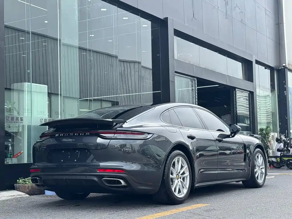 Porsche Panamera 2023 — фото 15