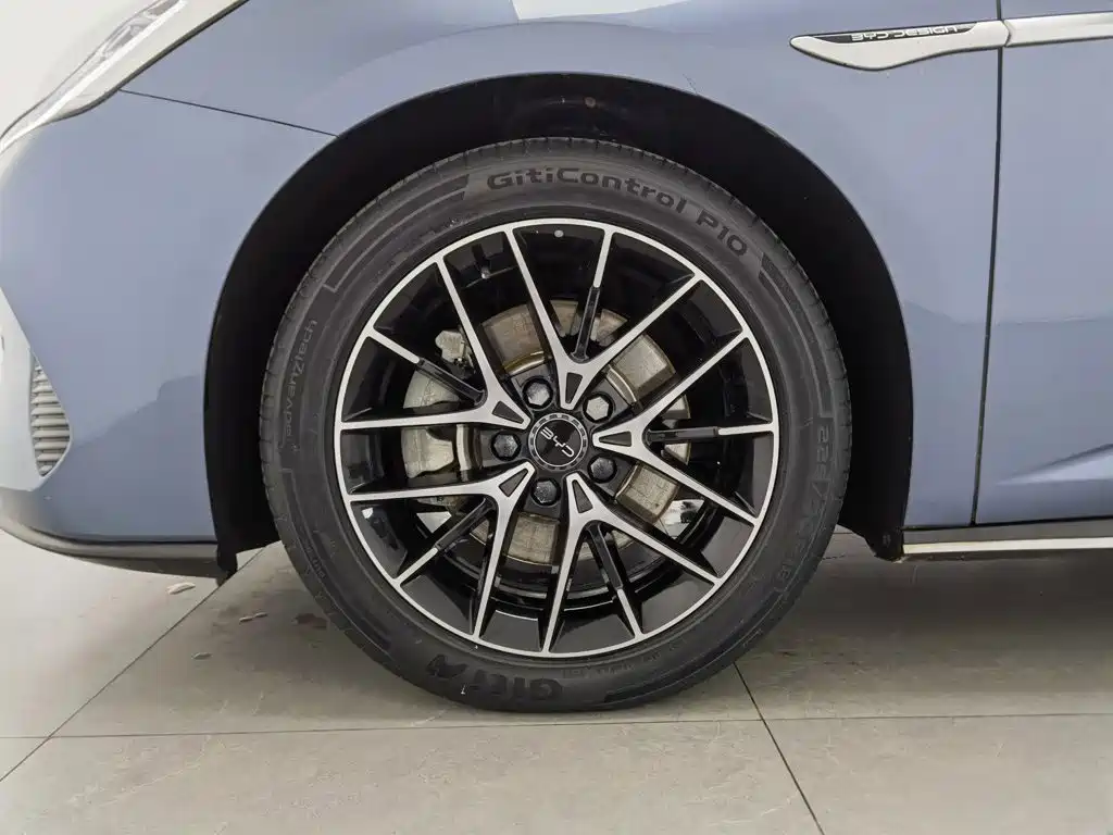 BYD Seal — миниатюра 17