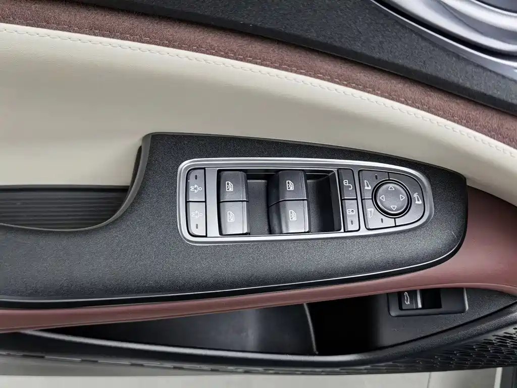BYD Seal — миниатюра 9