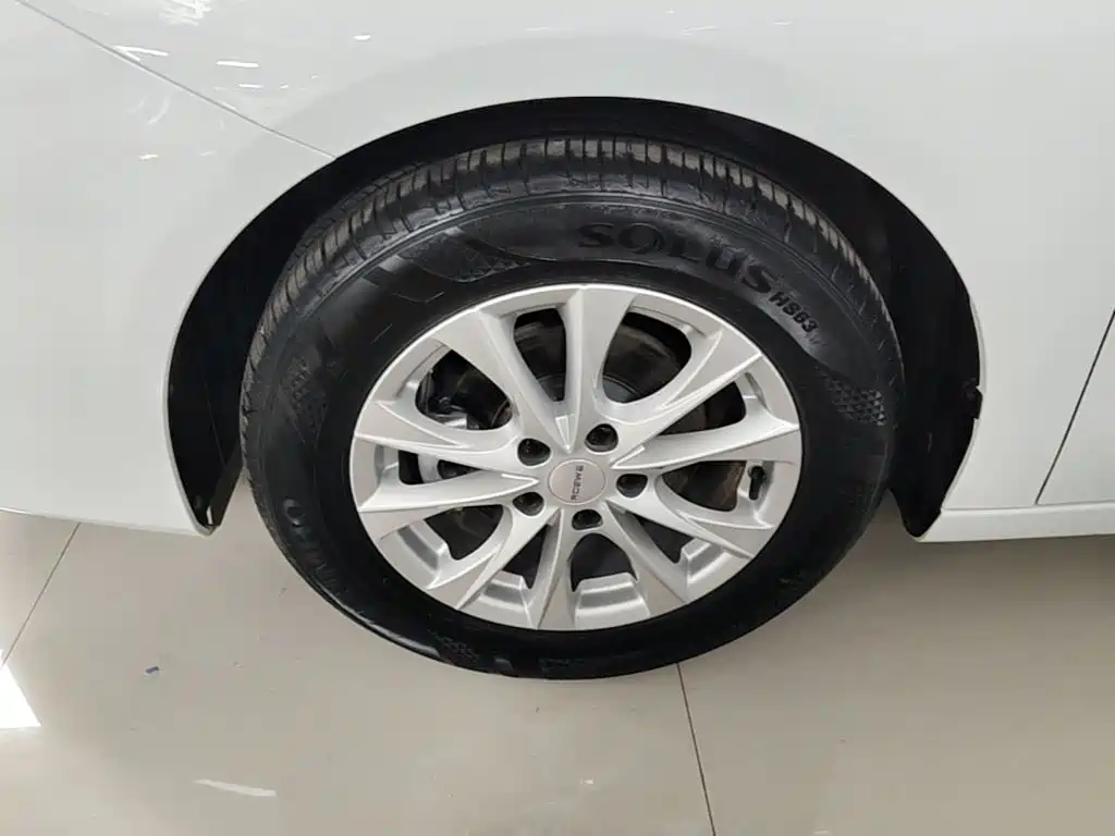 Roewe i5 — миниатюра 23