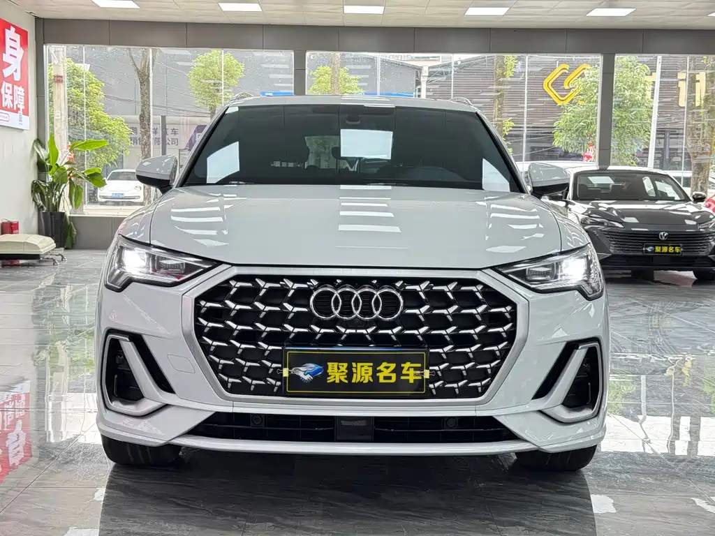 Audi Q3 — миниатюра 2