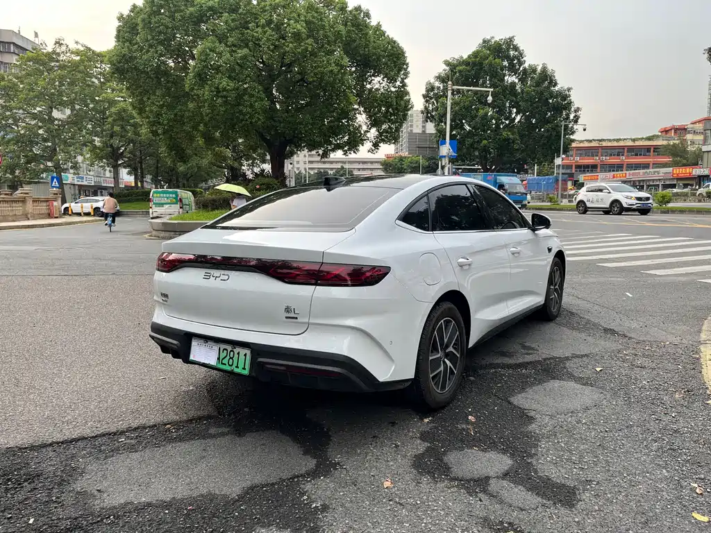 BYD Qin L — миниатюра 5