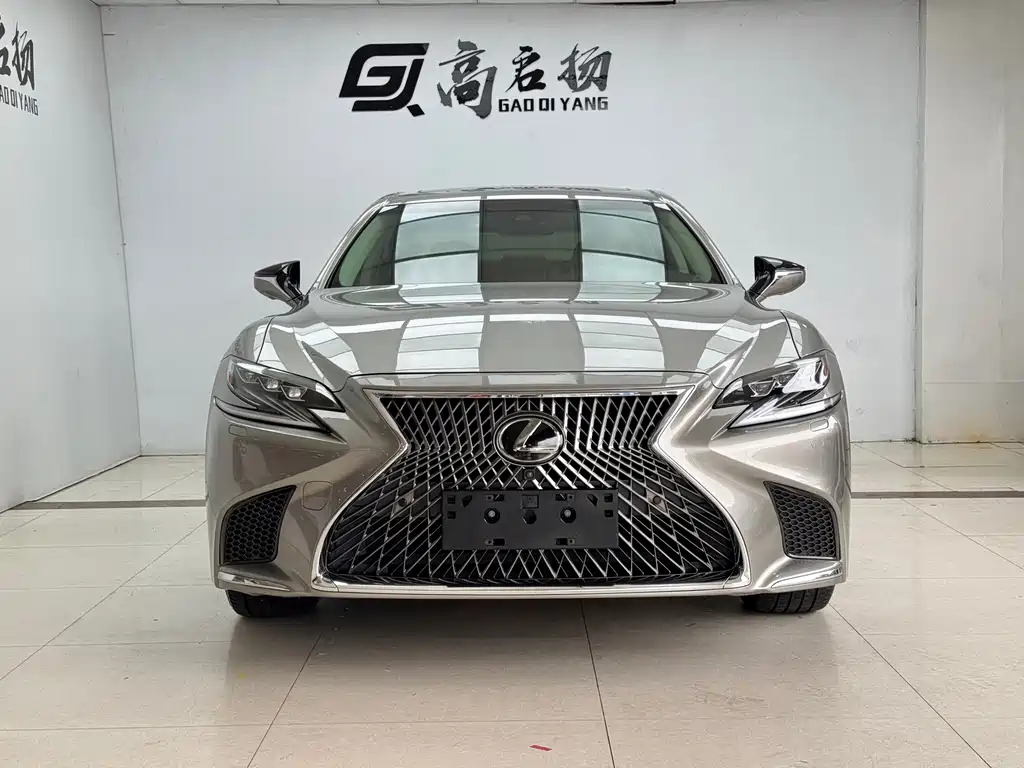 Lexus LS — миниатюра 2