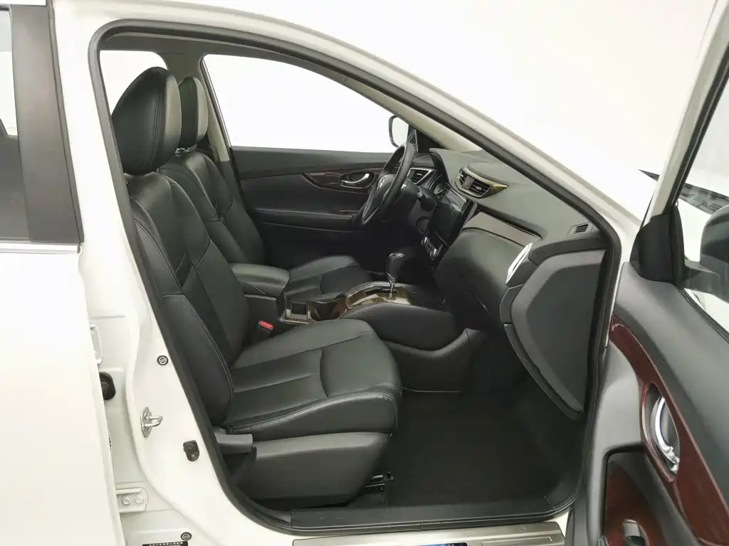 Nissan X-Trail — миниатюра 23