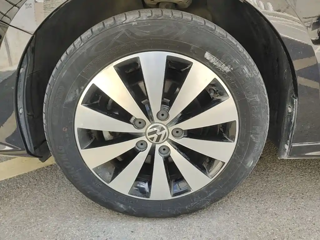 Volkswagen Sagitar — миниатюра 23