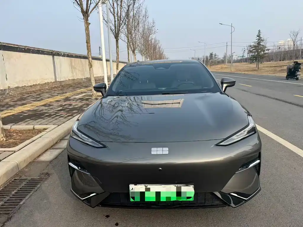 GEELY GALAXY GALAXY E8