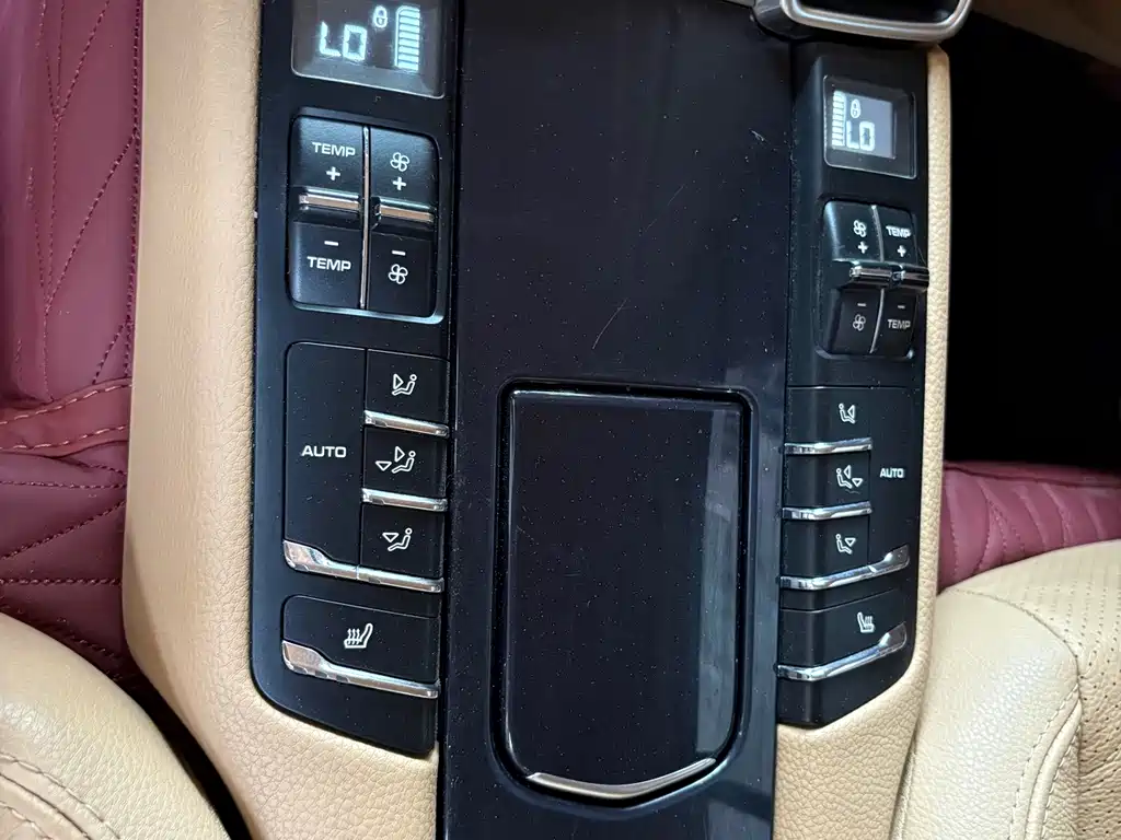 Porsche Panamera — миниатюра 9