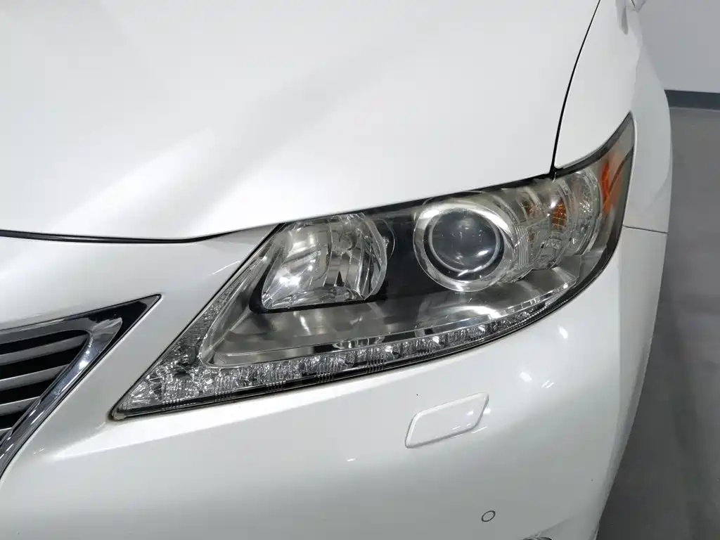 Lexus ES — миниатюра 7