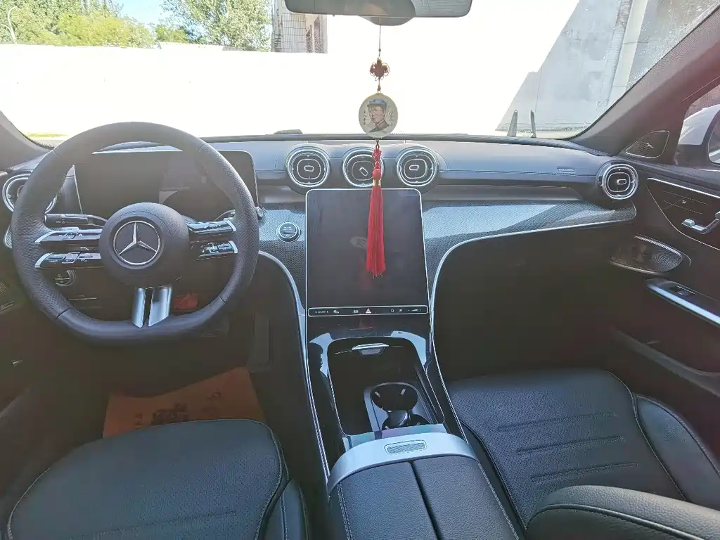 Mercedes-Benz C-Class — миниатюра 9