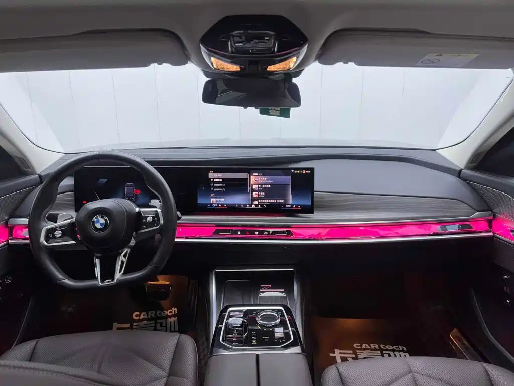 BMW 7 Series — миниатюра 19