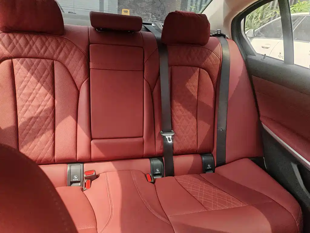 BMW 3 Series — миниатюра 6
