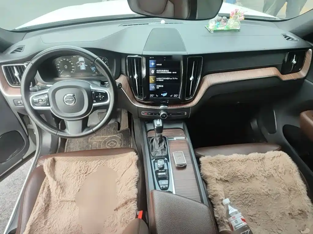 Volvo XC60 — миниатюра 13