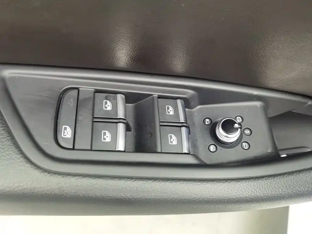 Audi A4L — миниатюра 9