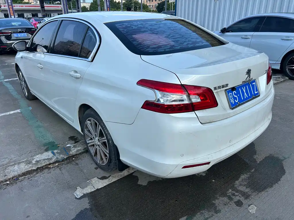 Peugeot 408 — миниатюра 5