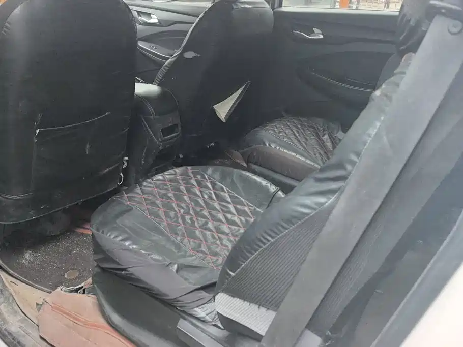 Wuling Hongguang S3 — миниатюра 11
