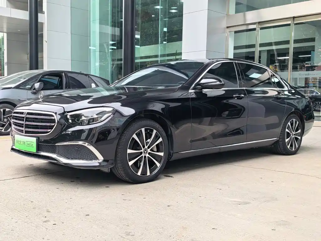 Mercedes-Benz E-Class PHEV