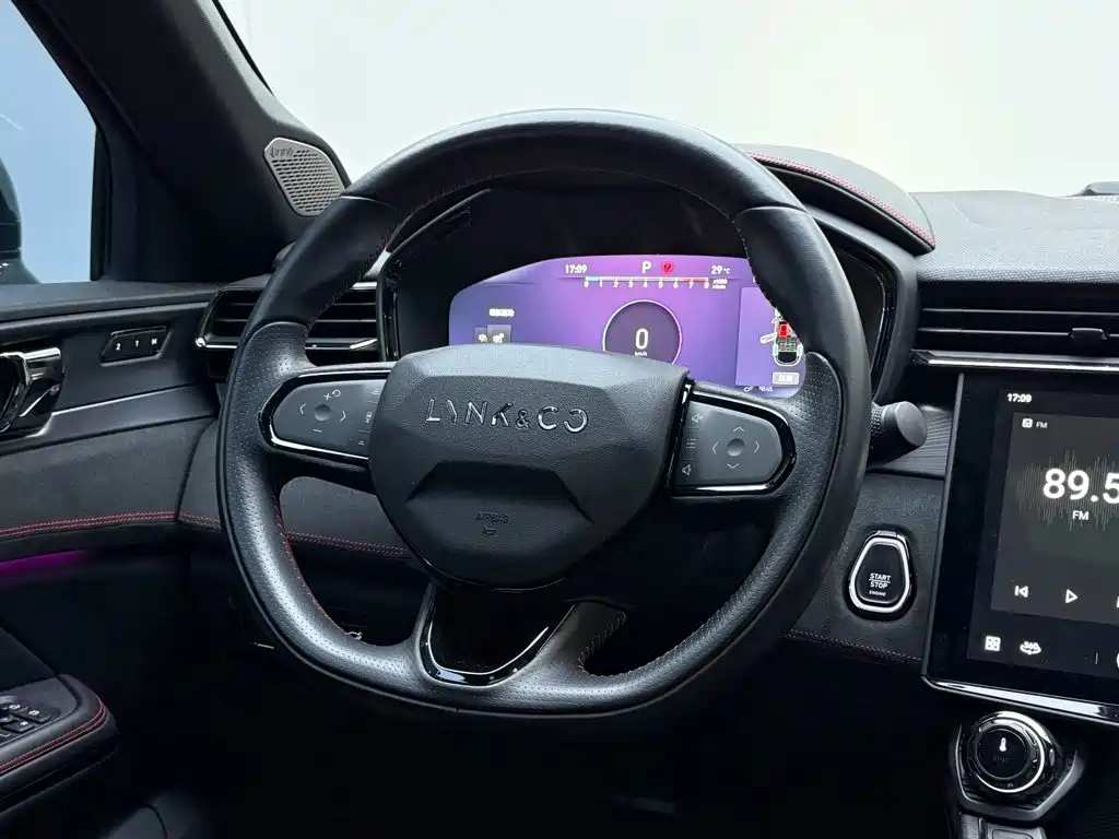 Lynk & Co 05 — миниатюра 10