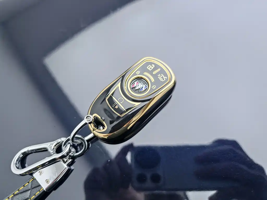 Buick Enclave — миниатюра 20