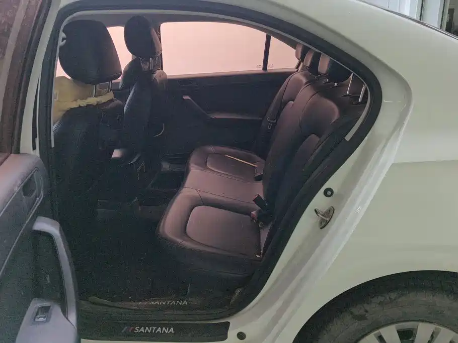 Volkswagen Santana — миниатюра 11