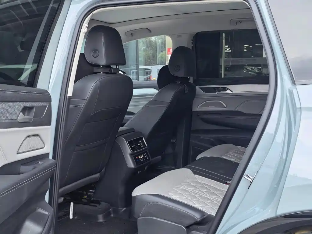 Volkswagen Tavendor — миниатюра 3