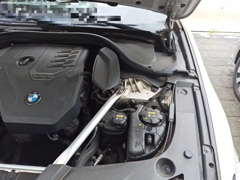BMW 5 Series — миниатюра 22