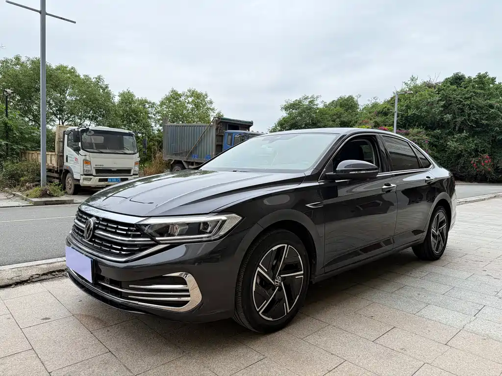 Volkswagen Sagitar 2023