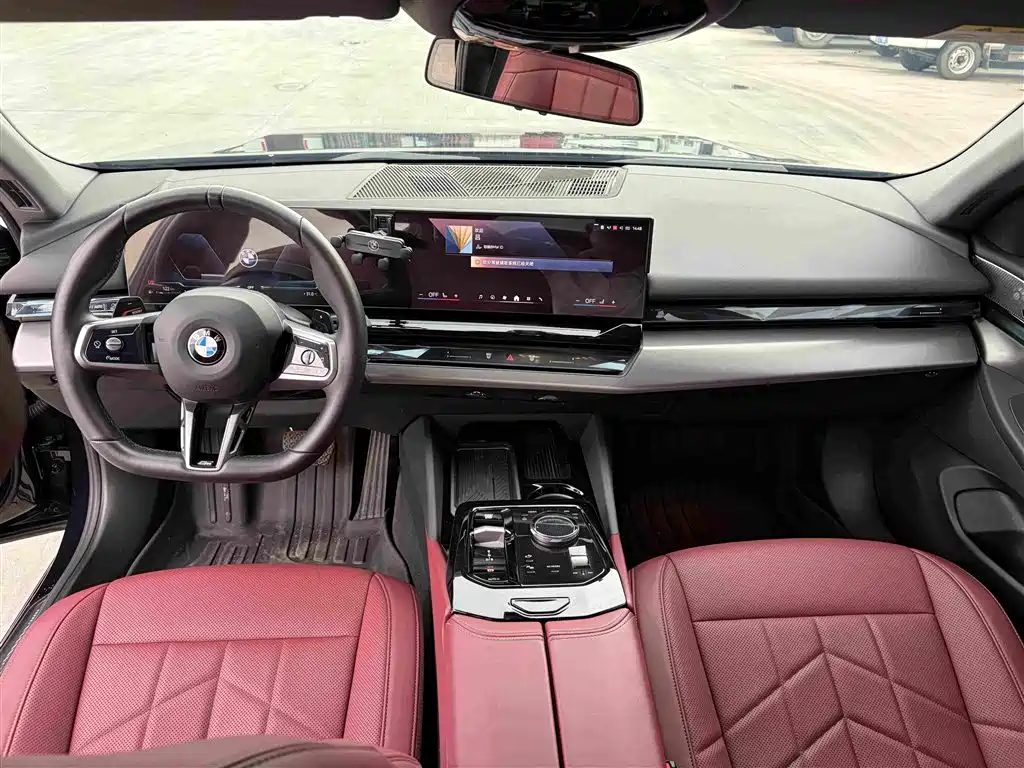 BMW 5 Series — миниатюра 6