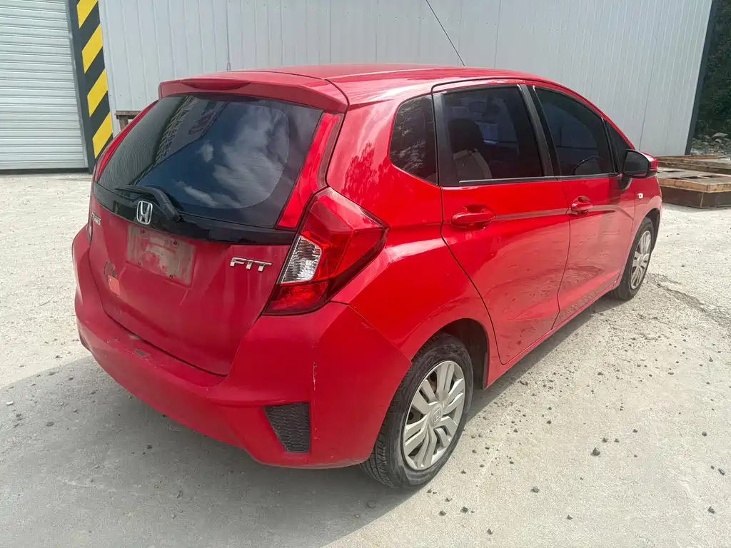 Honda Fit — миниатюра 11