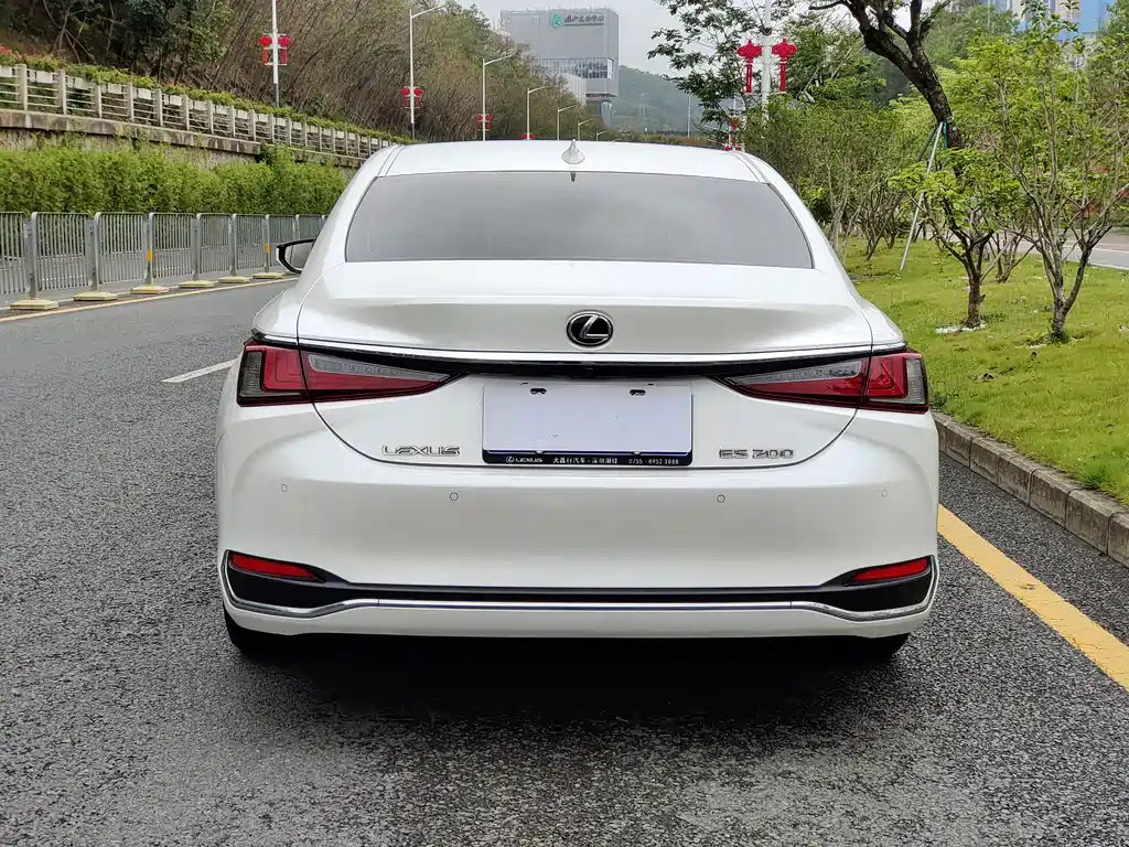 Lexus ES — фотографии объявления, Фото 13