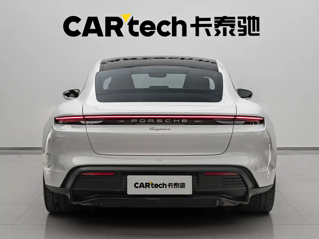 Porsche Taycan — миниатюра 4