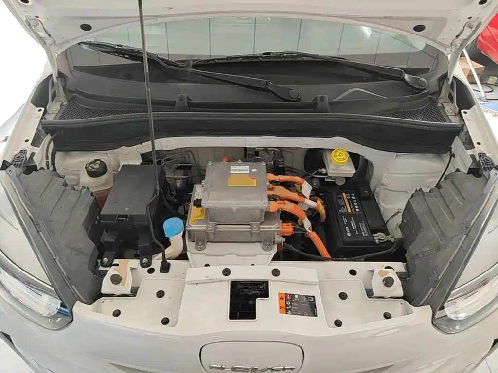 Roewe Clever — миниатюра 20