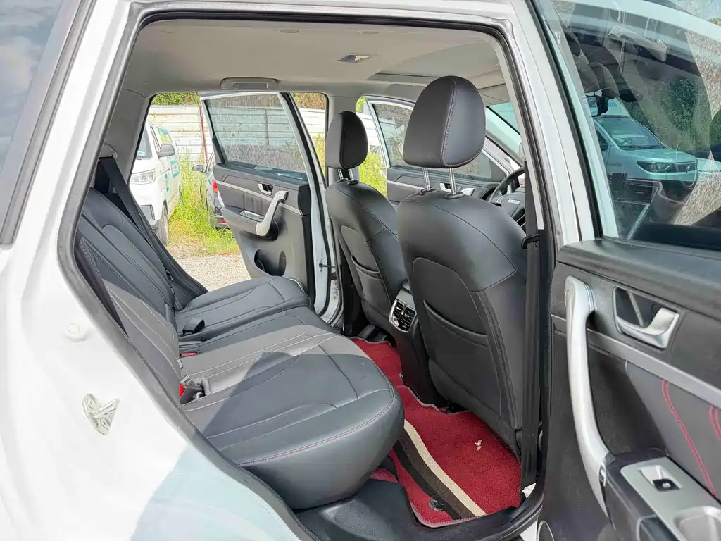 Haval M6 — миниатюра 13