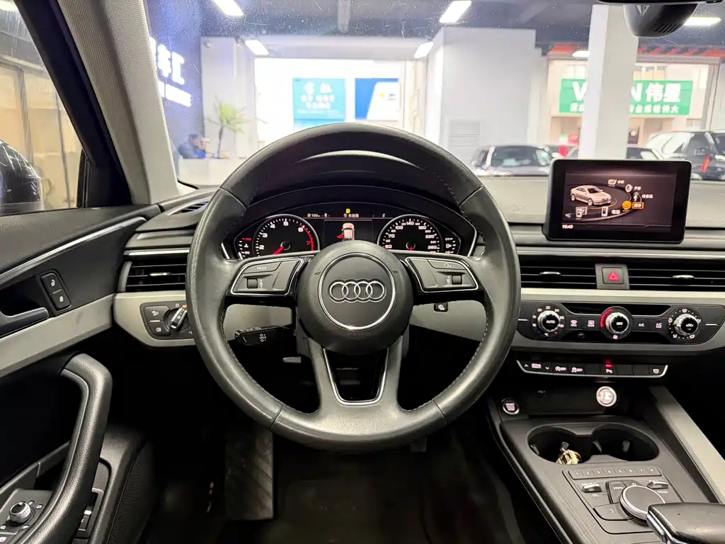 AUDI A4L