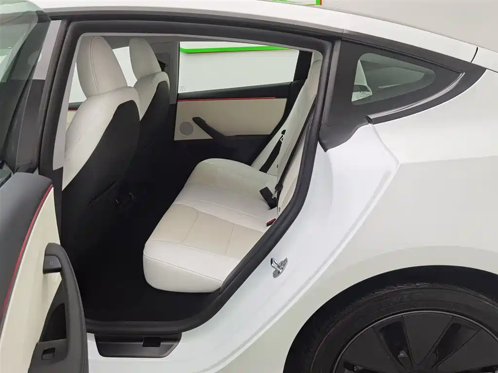 Tesla Model 3 — фотографии объявления, Фото 15