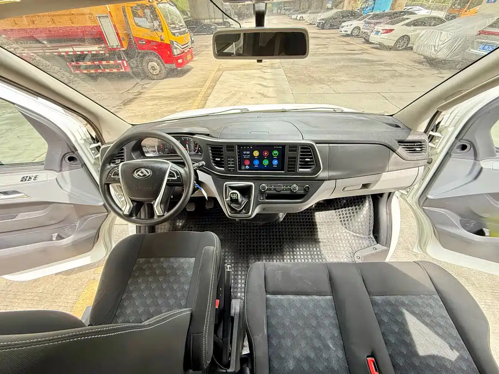 MAXUS V80 — миниатюра 15