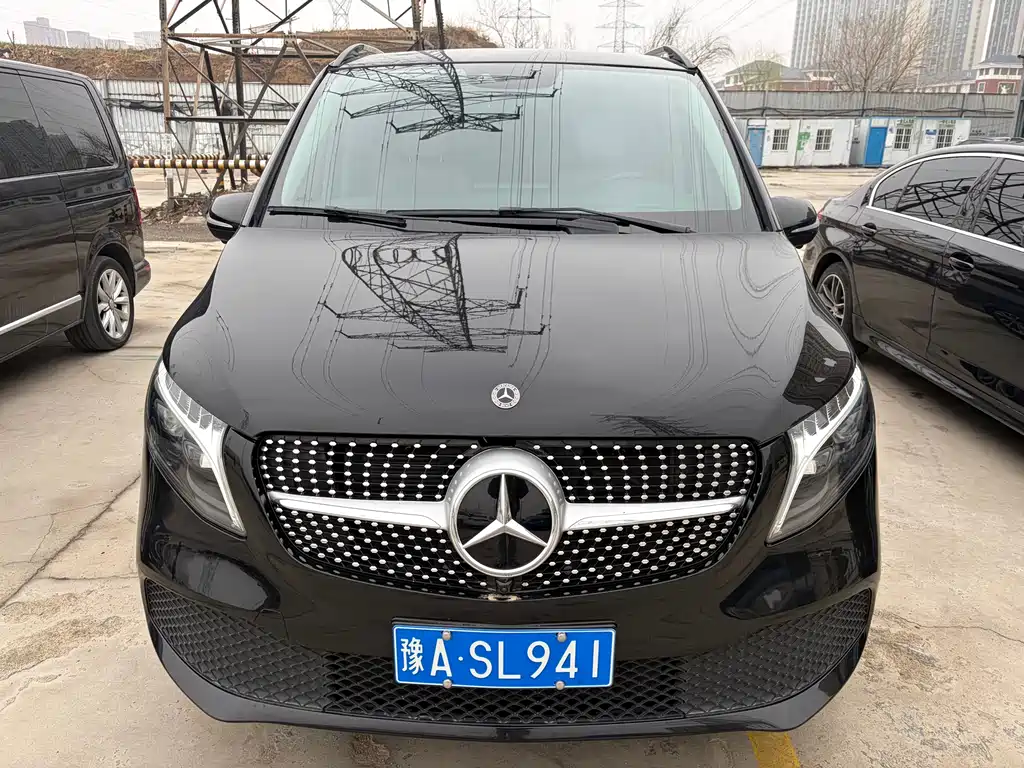 MERCEDES-BENZ V CLASS