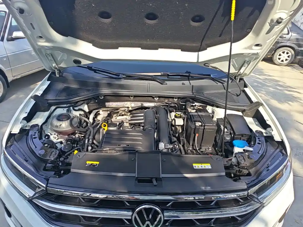 Volkswagen T-Roc — миниатюра 20