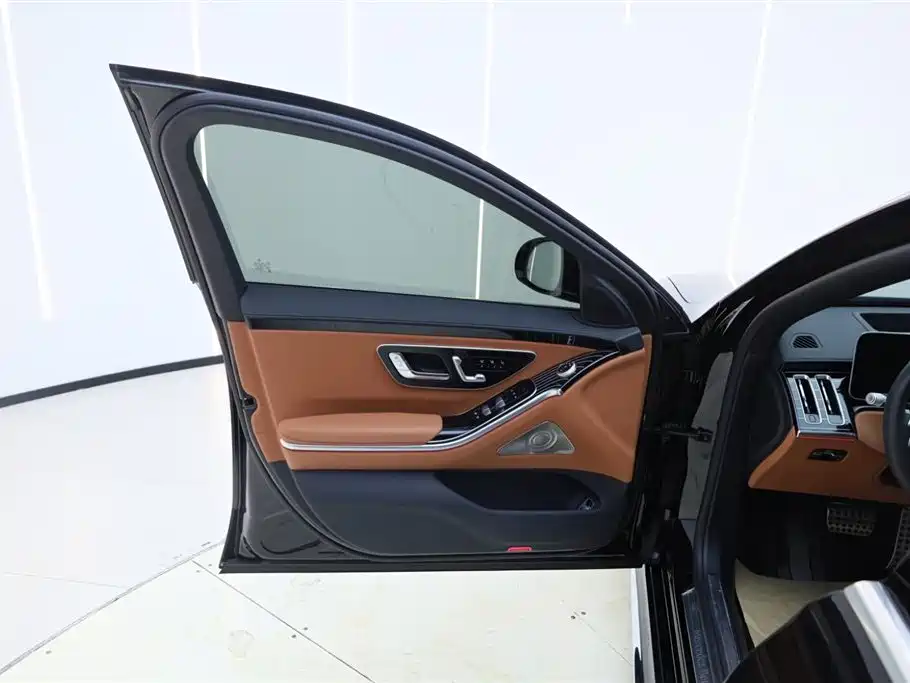 Mercedes-Benz S-class id 4545902 из Китая 26
