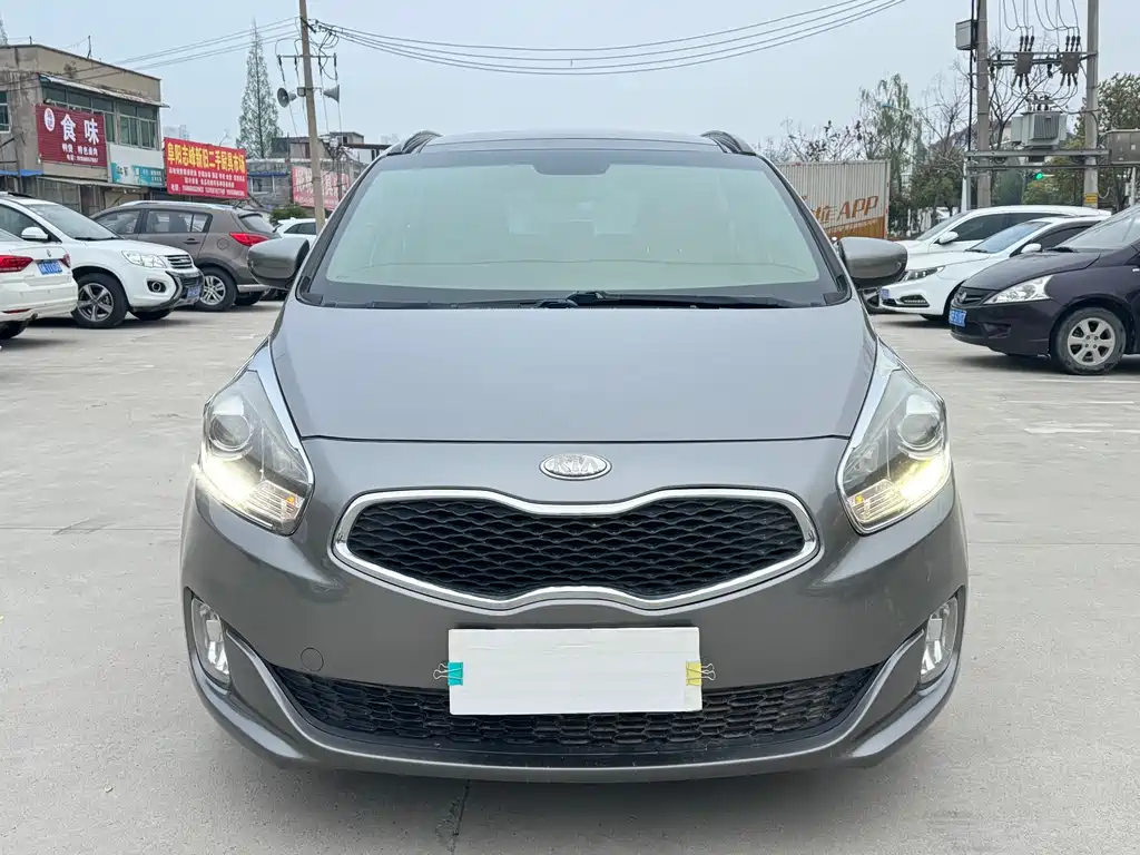 Kia Carens — миниатюра 2