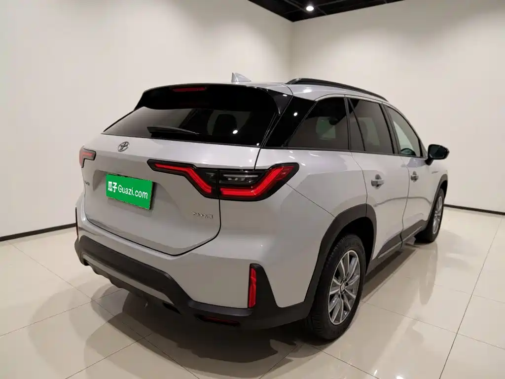 NIO ES6 — миниатюра 13