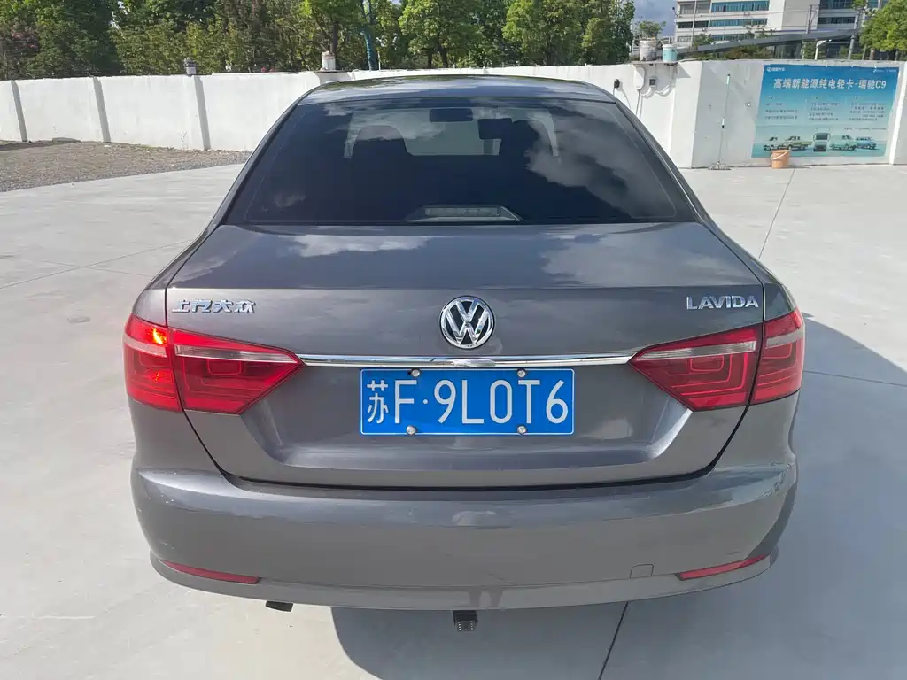 Volkswagen Lavida — миниатюра 7