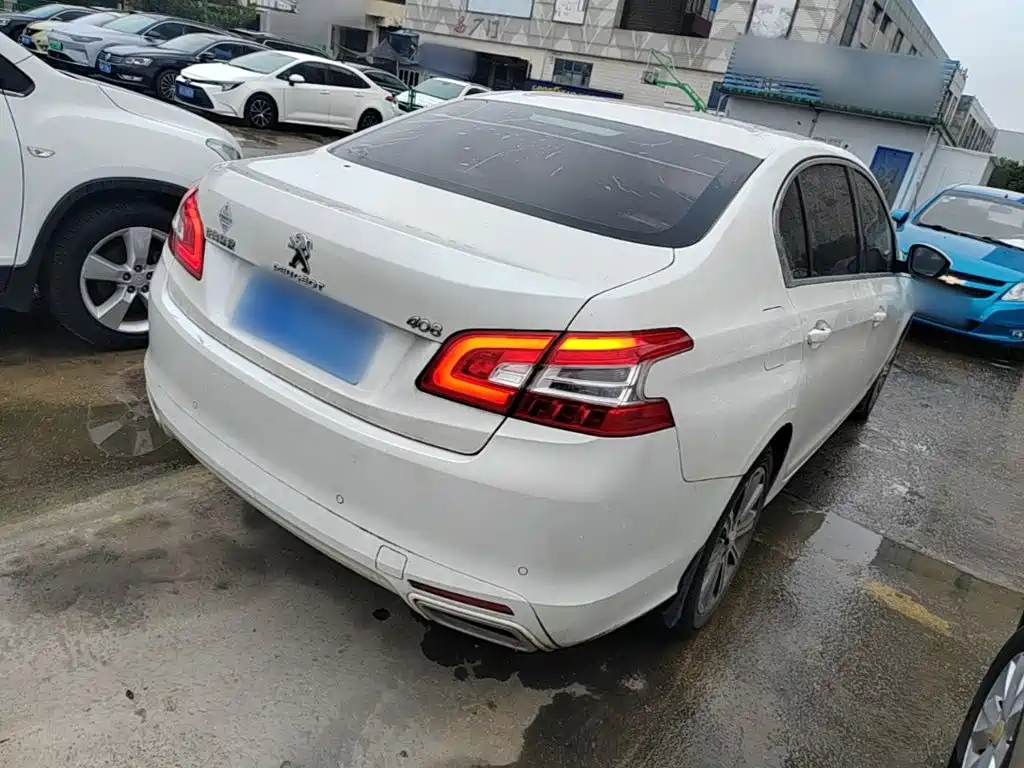 Peugeot 408 — миниатюра 7