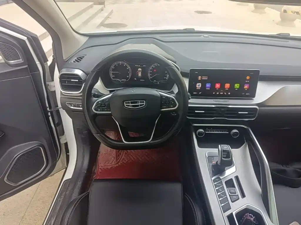 Geely Binyue — миниатюра 11