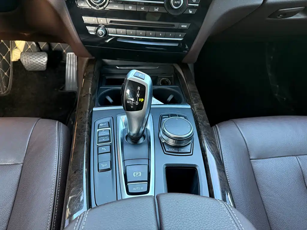 BMW X5 (Import) — миниатюра 15