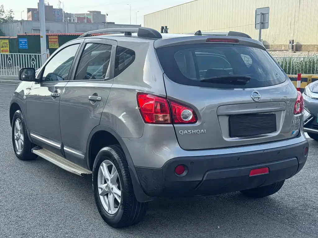 Nissan Qashqai — миниатюра 7