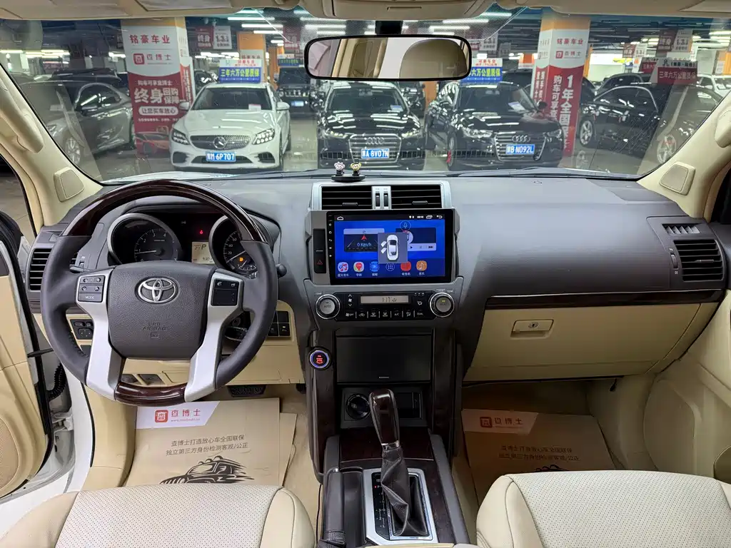 Toyota Prado (Import) — миниатюра 8
