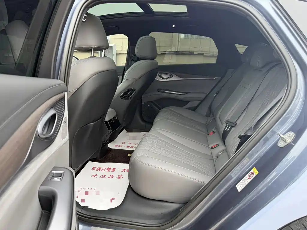 BYD Seal — миниатюра 18