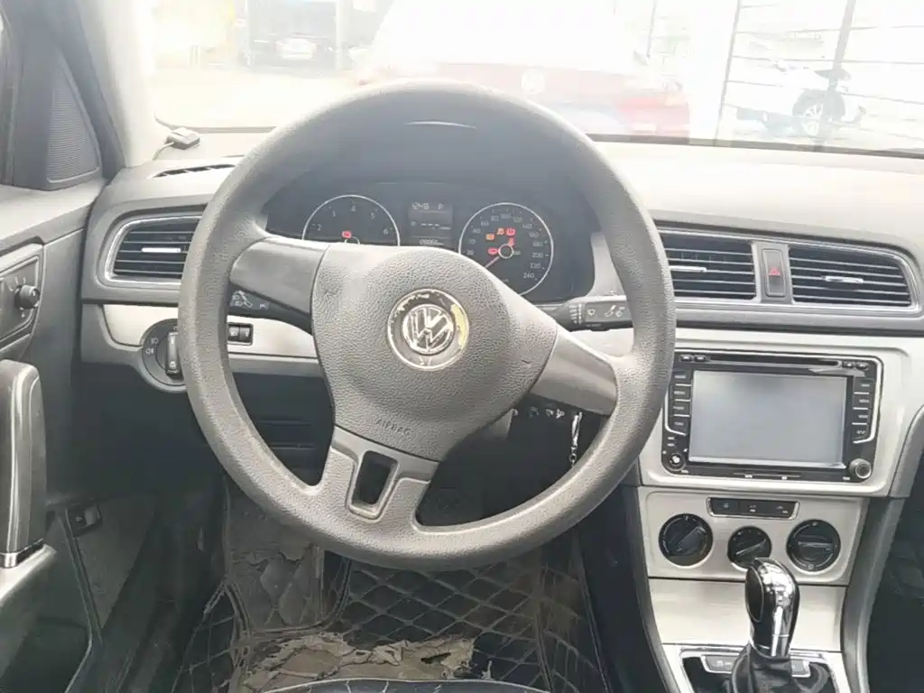 Volkswagen Lavida — миниатюра 11